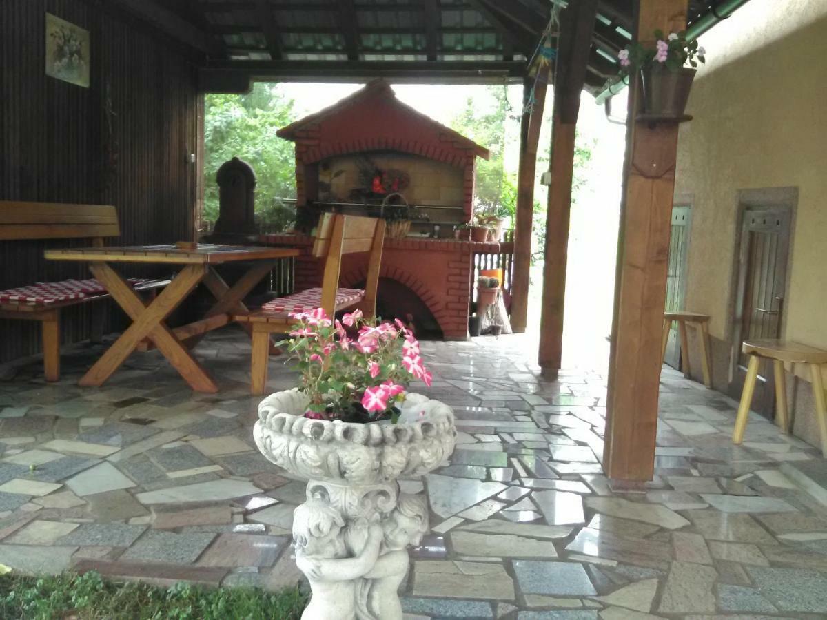 Apartment Tomasevic Slunj Ngoại thất bức ảnh
